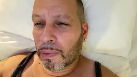 Snapshot of just2much4uboo1 chatting on October 22, 11:19 pm Just2much4uboo1 online show from October 22, 11:19 pm