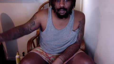 Snapshot of just2real chatting on February 8, 4:47 pm Real online show from February 8, 4:47 pm