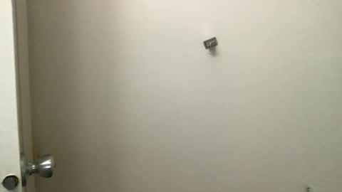 justin8j online show from March 8, 9:51 pm