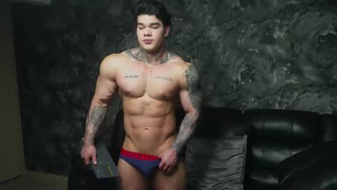 justin clark1 online show from December 16, 6:09 am