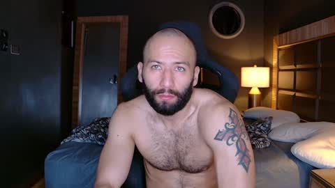 Justin online show from January 9, 1:50 am