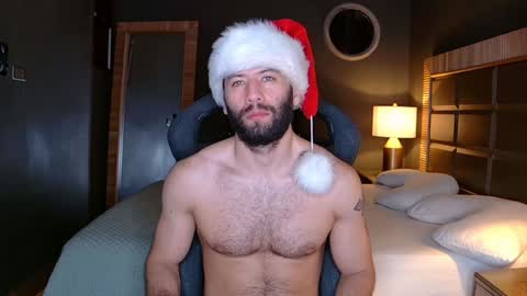 Justin online show from December 15, 10:39 am