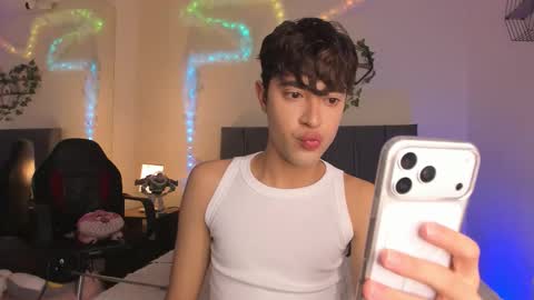 Justin online show from February 11, 11:59 am