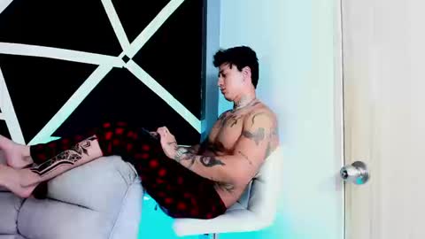 justinfuller_31 online show from September 24, 12:10 am