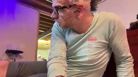 Snapshot of justinmoore1987 chatting on March 12, 9:03 pm justinmoore1987 online show from March 12, 9:03 pm