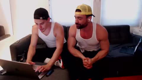 justjamesldn online show from December 1, 11:24 am