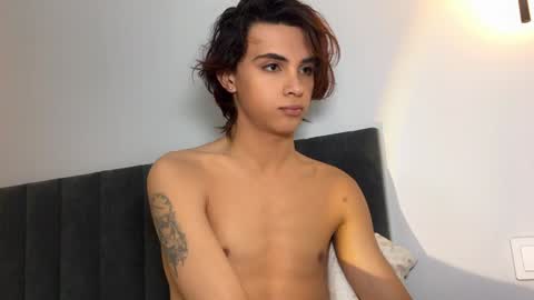 Snapshot of k0sta_32 chatting on January 31, 10:31 am  k0sta online show from January 31, 10:31 am