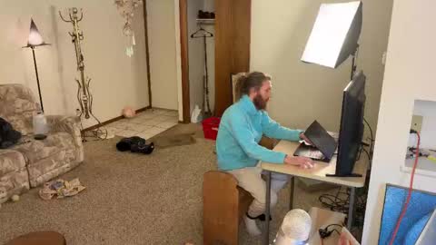 Kaiku77 online show from February 7, 6:35 pm