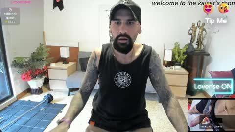 kaiser679 online show from April 8, 2:15 pm