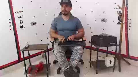 Kaleth online show from October 2, 6:45 pm