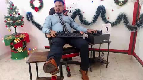 Kaleth online show from November 26, 1:36 pm