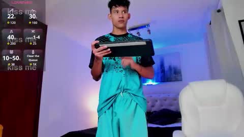 Kami online show from February 24, 6:41 pm