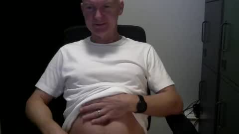 Robbie online show from October 9, 5:01 am