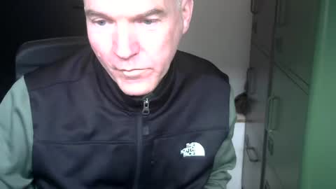 Robbie online show from December 19, 2:02 pm