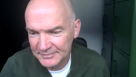 Robbie online show from October 18, 9:14 am