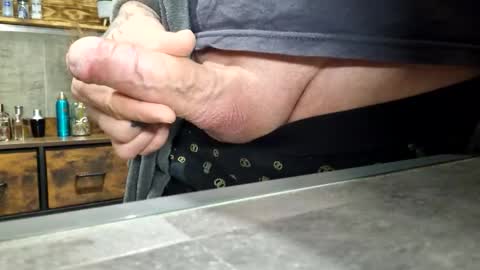 Daddy Karl online show from December 2, 7:00 am