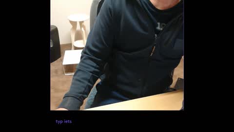 kcirt17225058 online show from December 1, 9:40 pm