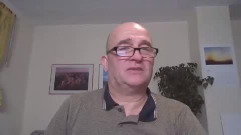 keilie1 online show from December 31, 8:23 pm