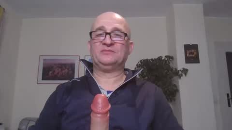 keilie1 online show from February 1, 9:40 pm