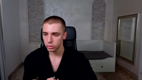 KellenWest online show from April 25, 4:37 am