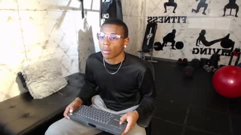 Kenny Thompson online show from February 27, 8:41 pm