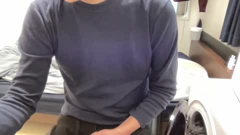 Snapshot of kenotidi7 chatting on January 26, 7:53 am kennrr online show from January 26, 7:53 am