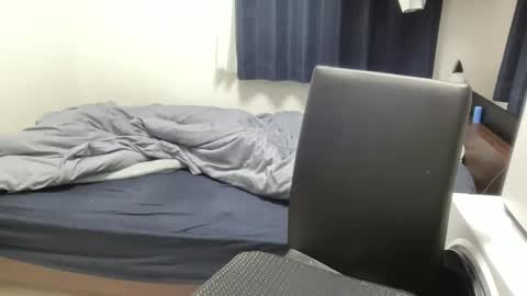 Snapshot of kenotidi7 chatting on January 3, 3:55 pm kennrr online show from January 3, 3:55 pm