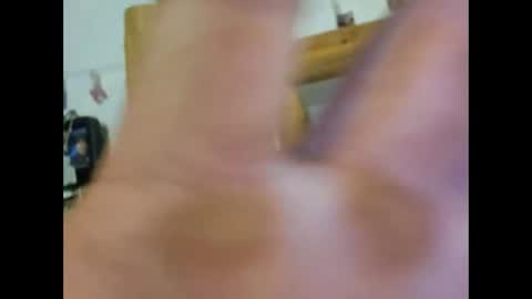 looking 4 free c2c online show from January 4, 8:59 pm