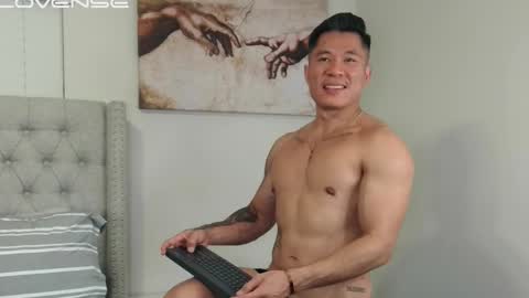 kevinkham online show from February 10, 12:37 am