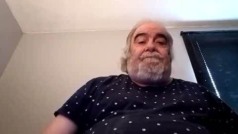 KICKINME online show from November 1, 12:09 pm