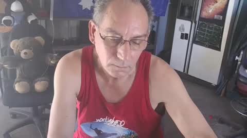 kimintheshed online show from March 9, 5:22 am