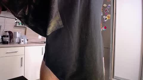 Snapshot of king_pong chatting on October 5, 1:15 pm king_pong online show from October 5, 1:15 pm