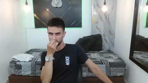 KING  online show from March 1, 6:46 am