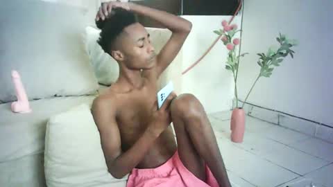 kinkybby_ online show from March 3, 11:27 am