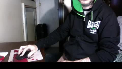 kissofbanned1983 online show from November 15, 9:33 am