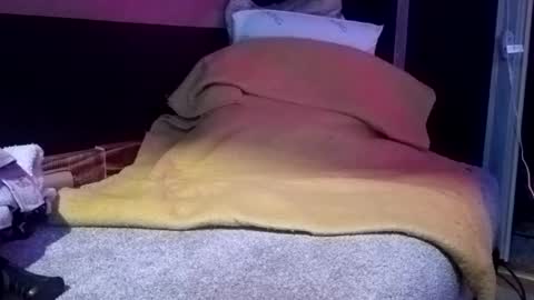 knock2wice1975 online show from March 2, 8:38 am