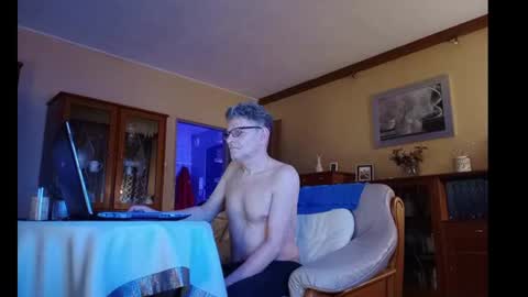 Korek online show from March 8, 1:37 am