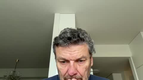 kovapoika online show from March 3, 12:01 pm