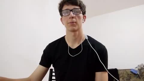 Facu online show from December 31, 6:24 pm