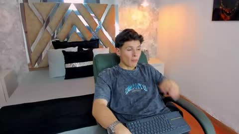 Kraven online show from November 2, 3:44 am