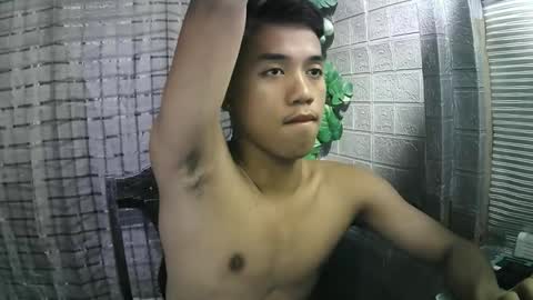 Snapshot of kritthanarkorn chatting on October 30, 10:16 am kritthanarkorn online show from October 30, 10:16 am