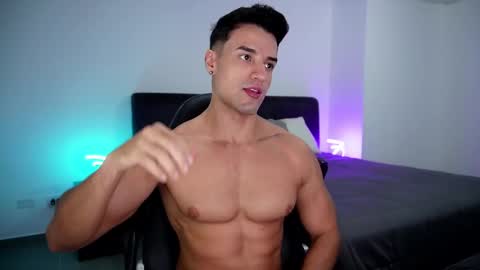 Snapshot of krops_ chatting on February 15, 2:16 am KROPS online show from February 15, 2:16 am