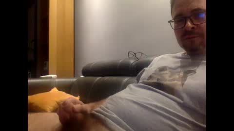 Snapshot of krzysztof1977 chatting on December 15, 9:42 pm krzysztof1977 online show from December 15, 9:42 pm