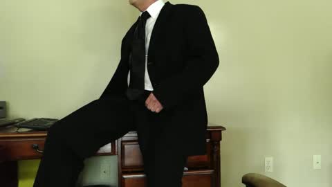 kykcils2 online show from April 13, 5:02 pm