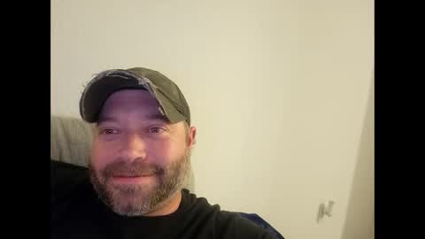 Snapshot of kyle5183 chatting on September 15, 3:41 am kyle5183 online show from September 15, 3:41 am