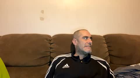 kyle67527 online show from January 2, 2:43 am