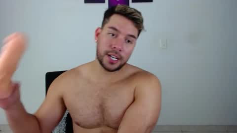 Snapshot of kyle_wilson_ chatting on October 11, 5:00 am Kyle Wilson Follow me online show from October 11, 5:00 am