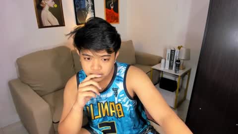 kyll_collins online show from January 9, 8:24 am