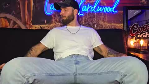 Snapshot of lancehardwood222 chatting on October 12, 12:48 am LANCE online show from October 12, 12:48 am