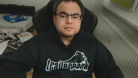 latexboy893 online show from January 14, 6:11 pm